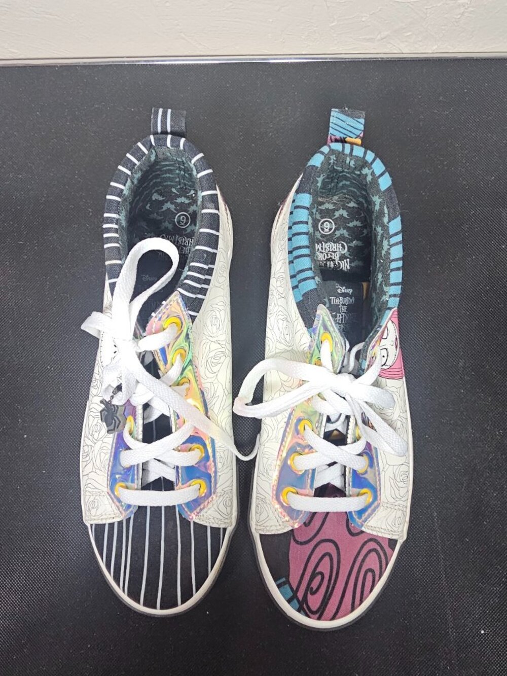 Disney Nightmare Before Christmas Womens Sneakers Shoes Jack and Sally SZ 9